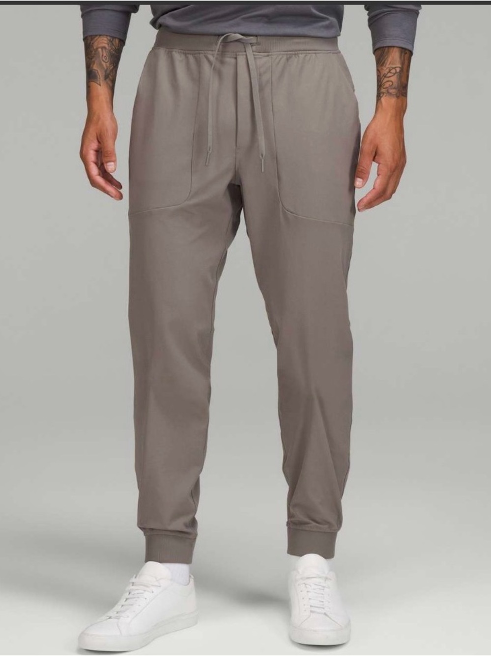 Lululemon Men's Carbon Dust ABC Warpstreme Joggers‎ 32” Medium